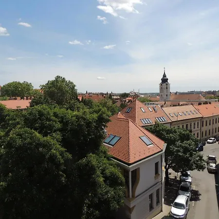 Apartman Alkotmány Corner