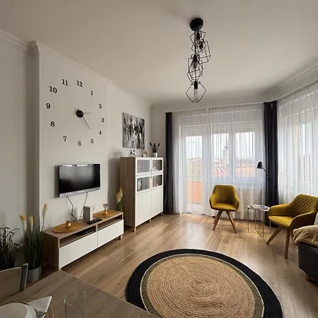 Art-deco Apartment
