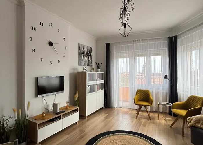Art-deco Apartment