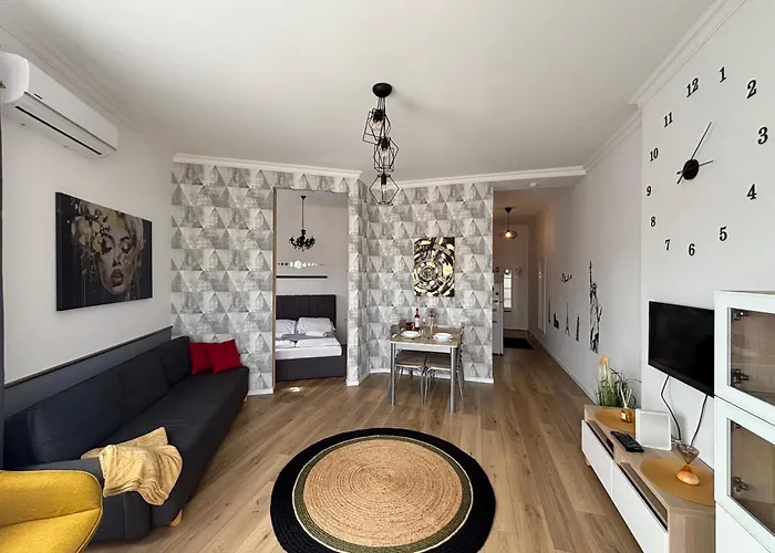 Art-deco Apartment *