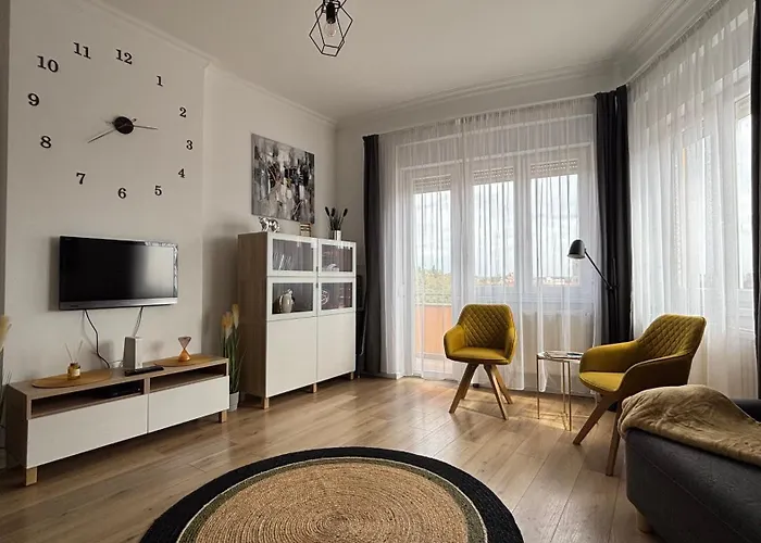 Art-deco Apartment *